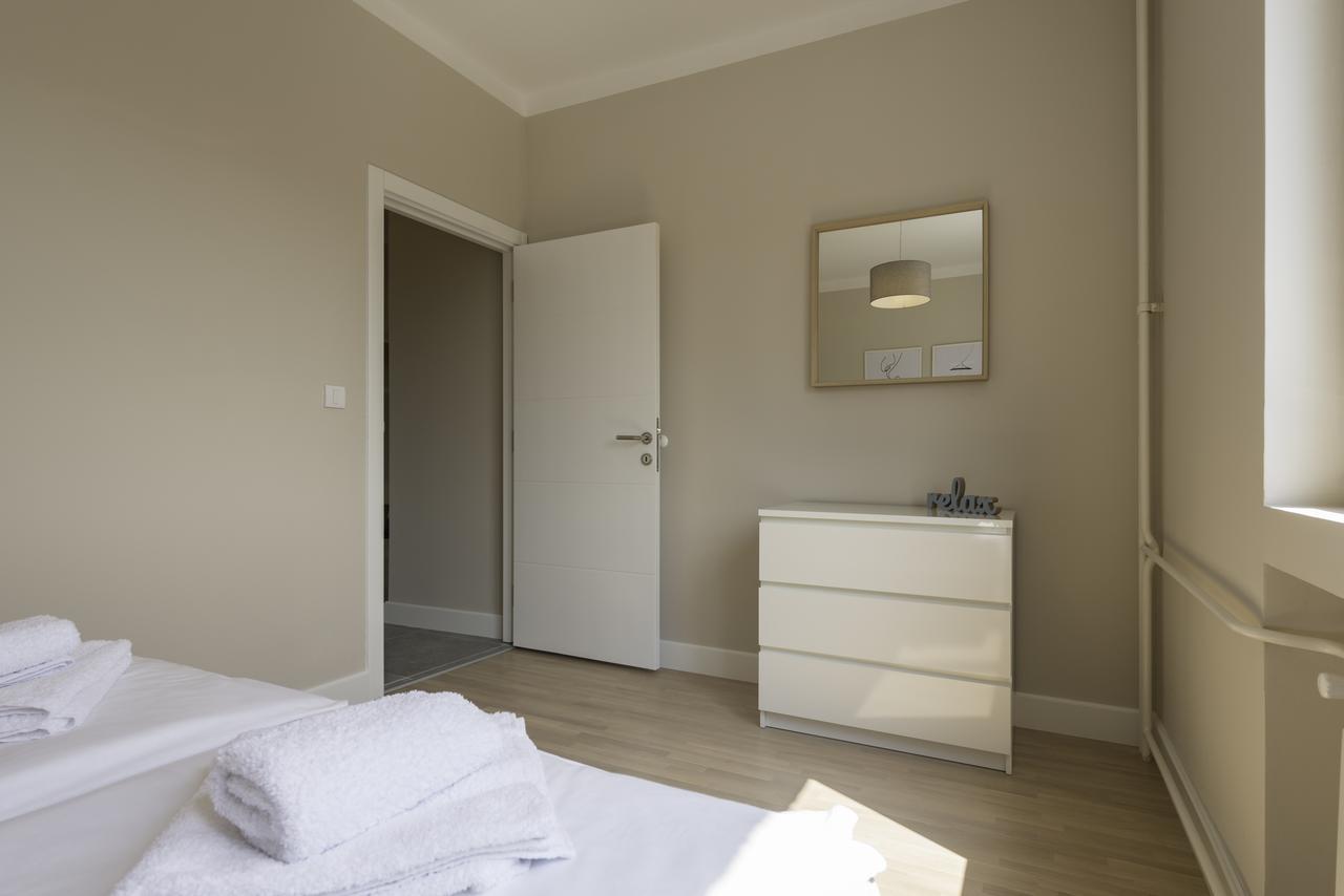 Urban Zen With View - City Break Apartments Beograd Bagian luar foto
